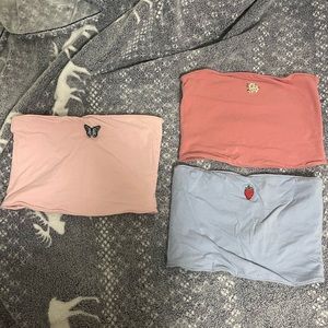 3 reversible Hollister crop tops